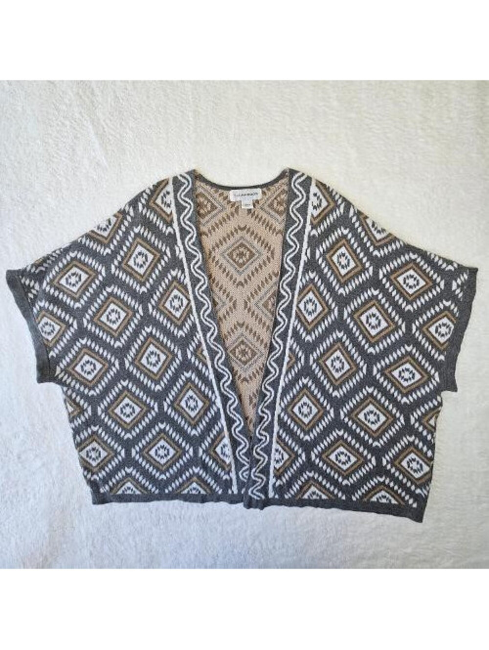 Sag Harbor women's size: L Southwestern print open front cardigan